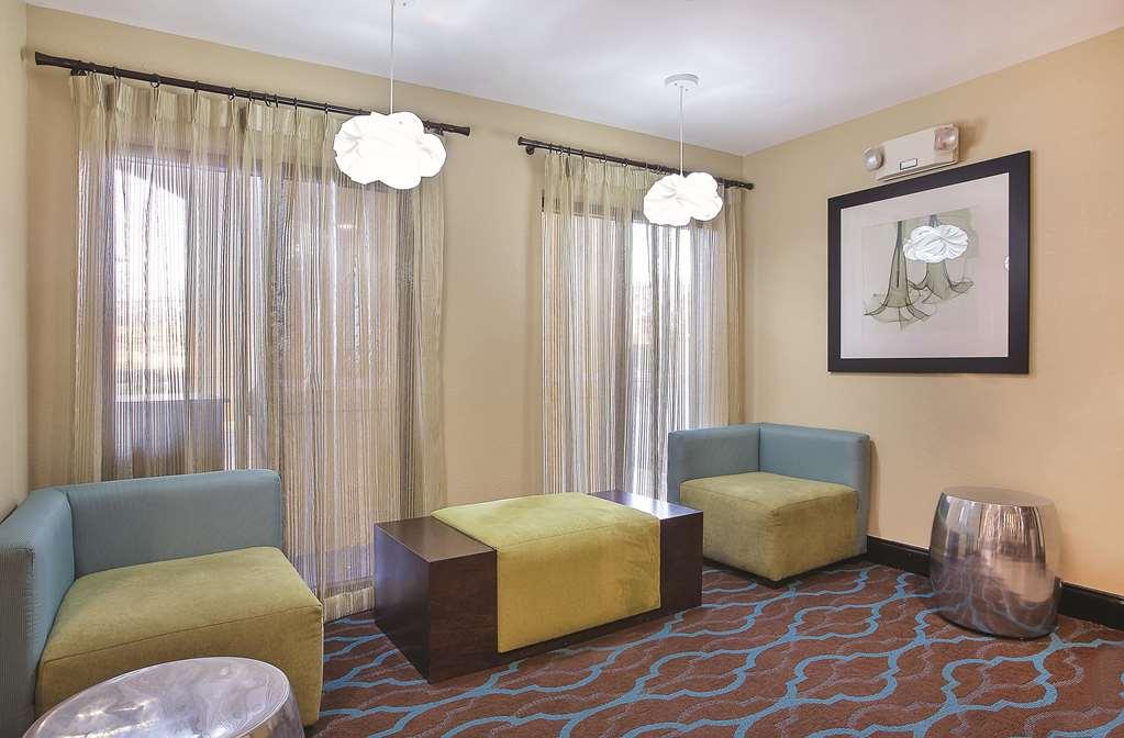 La Quinta Inn By Wyndham Pigeon Forge-Dollywood Интерьер фото
