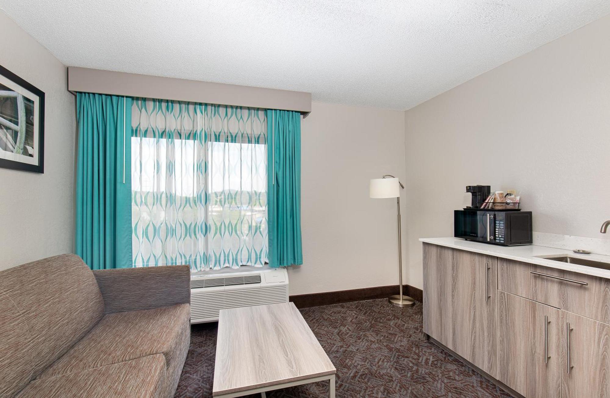 La Quinta Inn By Wyndham Pigeon Forge-Dollywood Экстерьер фото